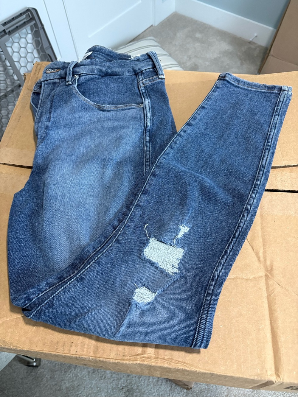 Good American Medium Blue Distressed Good Curve Skinny Jeans
